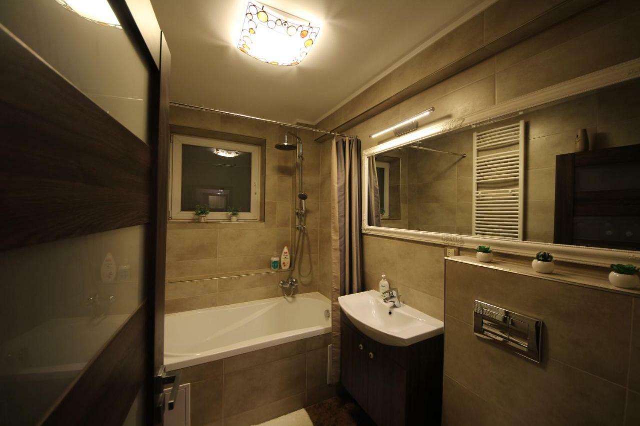 Majestic Residence Μπρασόβ Εξωτερικό φωτογραφία